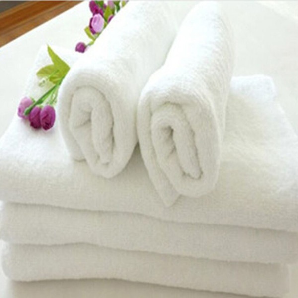 khăn tắm khách sạn