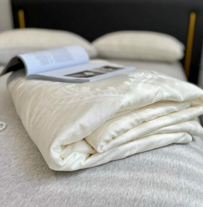 Phân loại ruột chăn từ sợi tơ tằm phù hợp với tất cả mọi đối tượng người dùng khác nhau